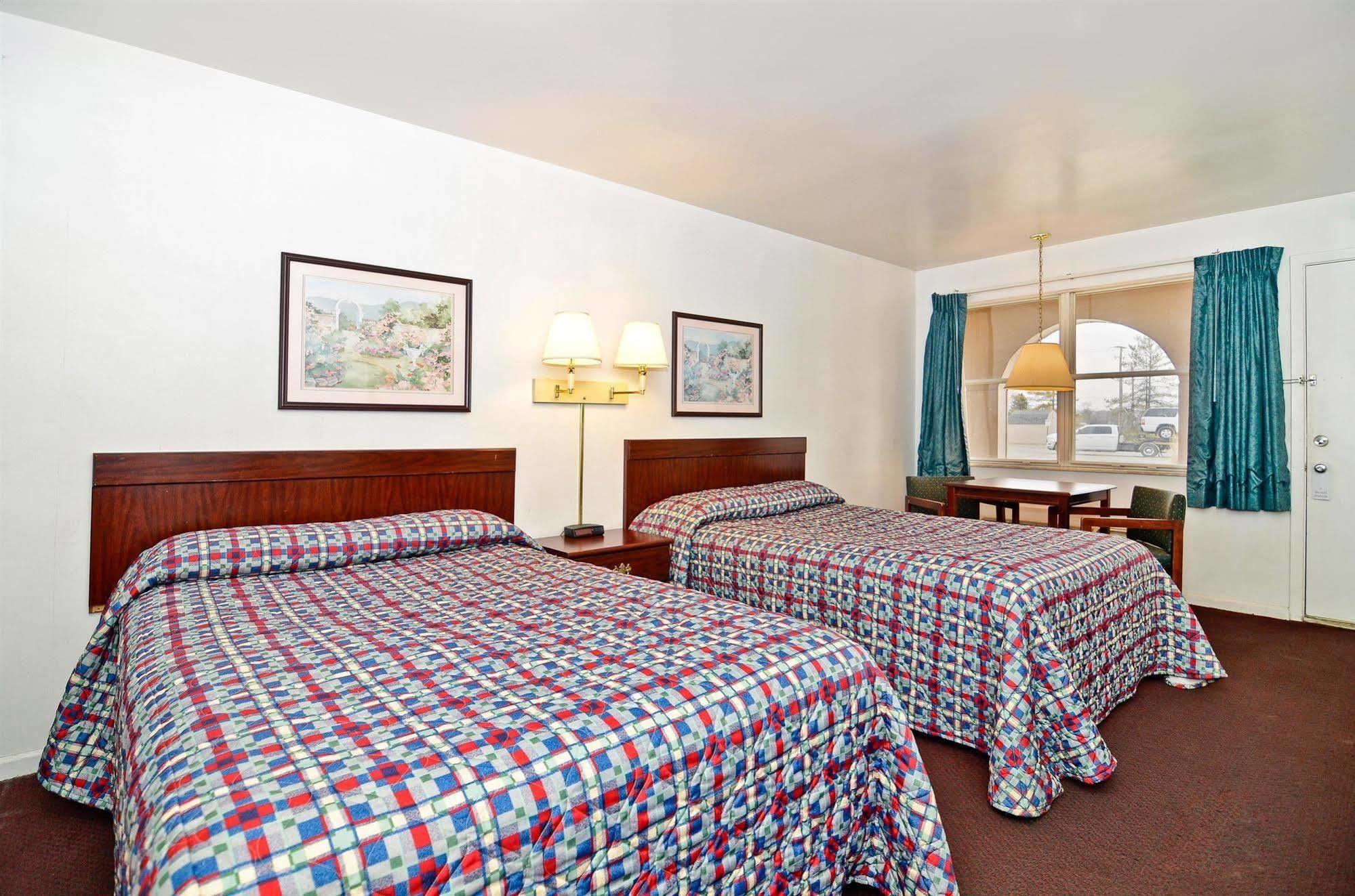 Americas Best Value Inn צ'יליקות מראה חיצוני תמונה